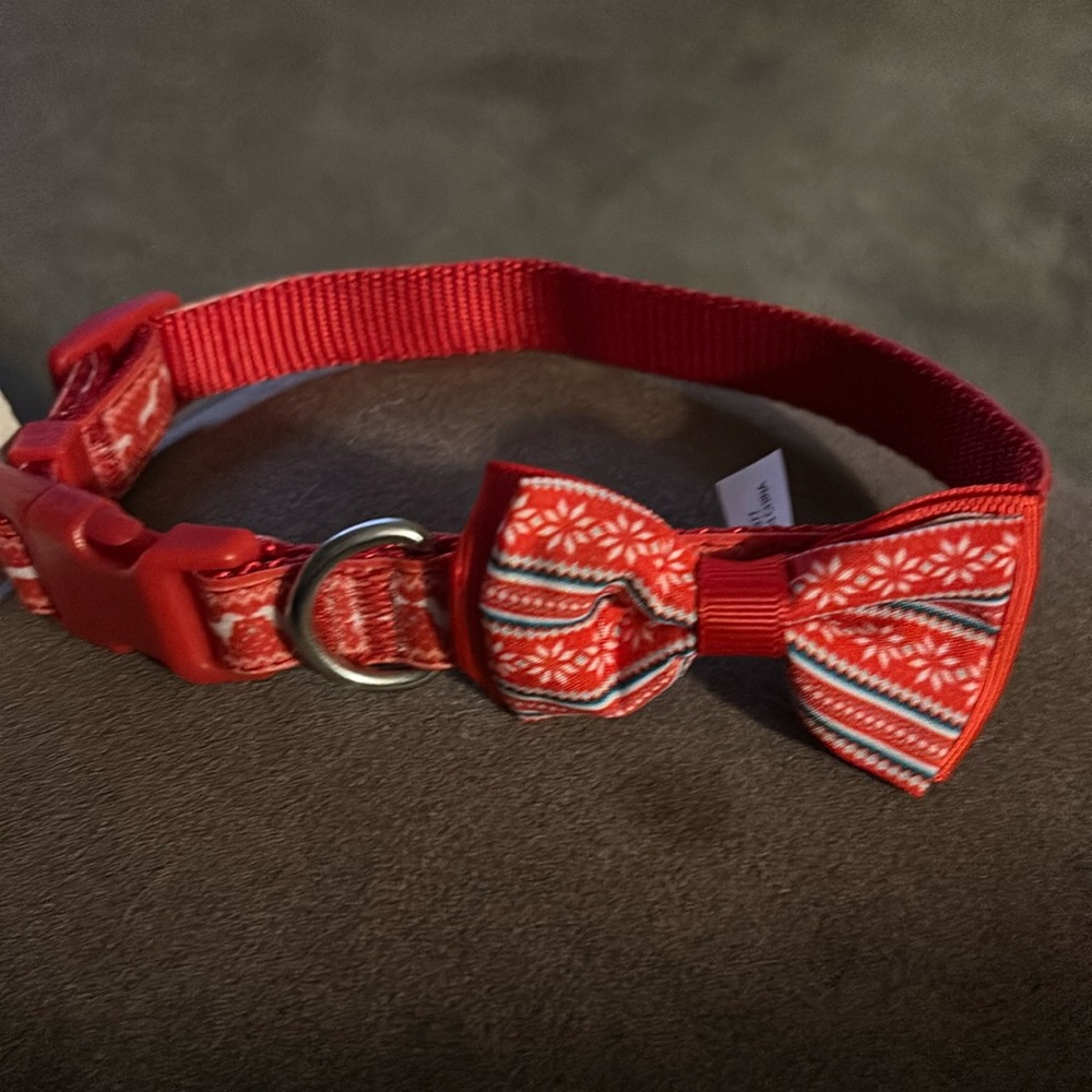 NWT Festive Holiday Dog Collar Small
